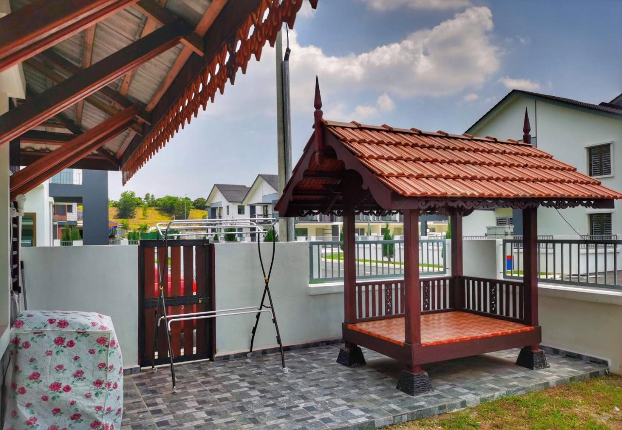 Pesona Suri Homestay Batu Pahat Kültér fotó